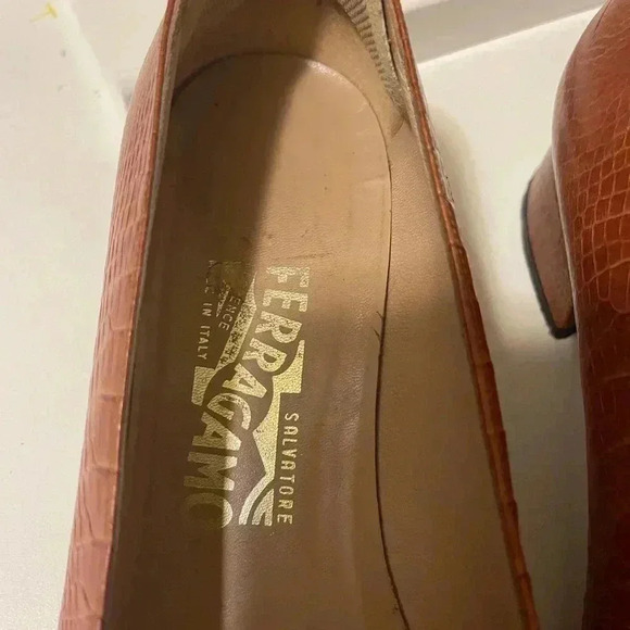 Salvatore Ferragamo Authentic Loafers WOMEN shoes, chic and comfy - Picture 15 of 16